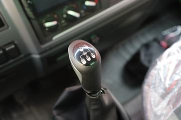 Ծ�� ����X3 140���� 4X2 3.6�׵�����ж��ͼƬ