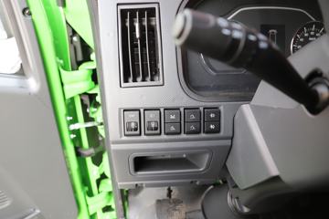 Ծ�� ����X3 140���� 4X2 3.6�׵�����ж��ͼƬ