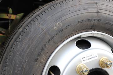 Ծ�� ����X3 140���� 4X2 3.6�׵�����ж��ͼƬ