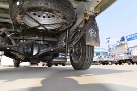 新豹T3&nbsp;载货车底盘                                                图片