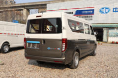 长安跨越 跨越星V7EV 豪华型 2.5T 6座 4.8米纯电动多用途乘用车(对开门)41.86kWh