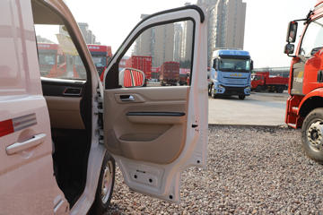 ������Խ ��Խ��V7EV 2022�� ��׼�� 2.9T 2�� 4.8�״��綯��ջ���41.86kWhͼƬ