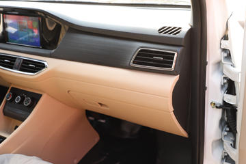 ������Խ ��Խ��V7EV 2022�� ��׼�� 2.9T 2�� 4.8�״��綯��ջ���41.86kWhͼƬ