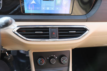 ������Խ ��Խ��V7EV 2022�� ��׼�� 2.9T 2�� 4.8�״��綯��ջ���41.86kWhͼƬ