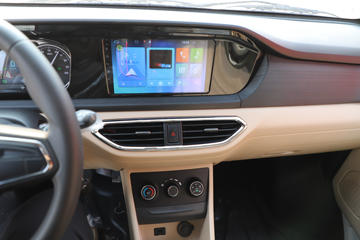 ������Խ ��Խ��V7EV 2022�� ��׼�� 2.9T 2�� 4.8�״��綯��ջ���41.86kWhͼƬ