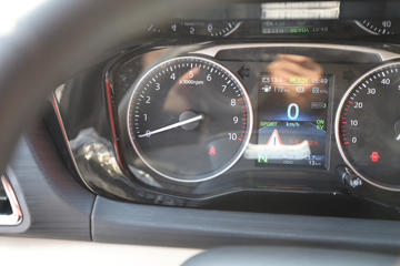 ������Խ ��Խ��V7EV 2022�� ��׼�� 2.9T 2�� 4.8�״��綯��ջ���41.86kWhͼƬ