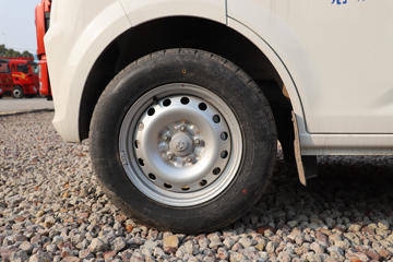 ������Խ ��Խ��V7EV 2022�� ��׼�� 2.9T 2�� 4.8�״��綯��ջ���41.86kWhͼƬ