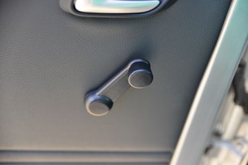 ���� ����V1 ������ 1.6L 122���� ���� 2.53��˫������΢��(����̥)(BJ1030V4AV6-11)ͼƬ