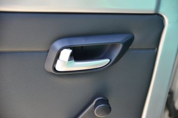 ���� ����V1 ������ 1.6L 122���� ���� 2.53��˫������΢��(����̥)(BJ1030V4AV6-11)ͼƬ