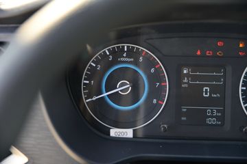 ���� ����V1 ������ 1.6L 122���� ���� 2.53��˫������΢��(����̥)(BJ1030V4AV6-11)ͼƬ