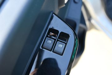 ���� ����V1 ������ 1.6L 122���� ���� 2.53��˫������΢��(����̥)(BJ1030V4AV6-11)ͼƬ