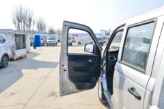 福田 祥菱V1 豪华型 1.6L 122马力 汽油 2.53米双排栏板微卡(单后胎)(BJ1030V4AV6-11)