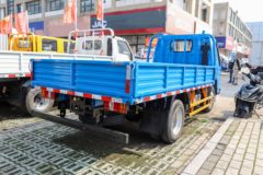 江铃 顺威小卡 122马力 3.7米单排栏板小卡(蓝色)