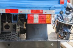 江铃 顺威小卡 122马力 3.7米单排栏板小卡(蓝色)