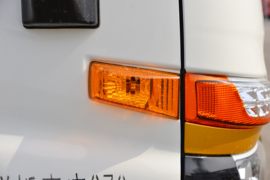 骏铃V3&nbsp;载货车外观                                                图片