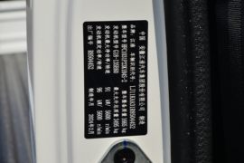 骏铃V3&nbsp;载货车驾驶室                                               图片