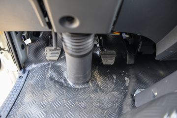 ���� �����Ԫ�� 1.8L 130���� ���� 3.7�׵��������Ῠ(HFC1031P23K1B4S-2)ͼƬ