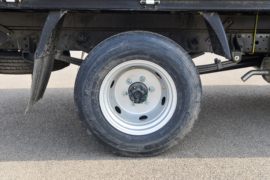 骏铃V3&nbsp;载货车底盘                                                图片