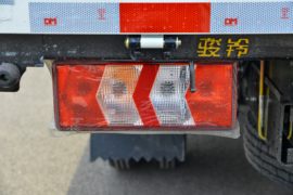 骏铃V3&nbsp;载货车上装                                                图片