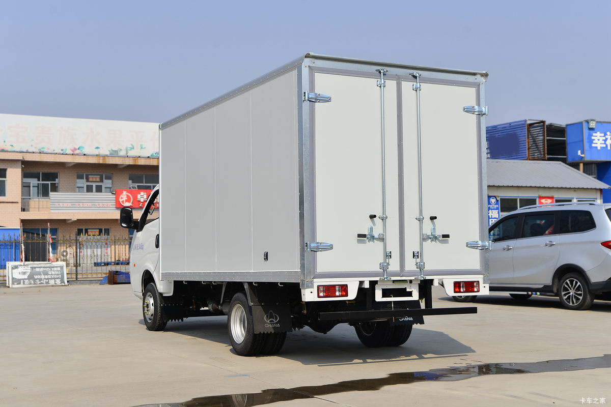 ԽD5  1.6L 122 3.935׵ʽ΢()(SC5034XXYUFD6B2)                                                