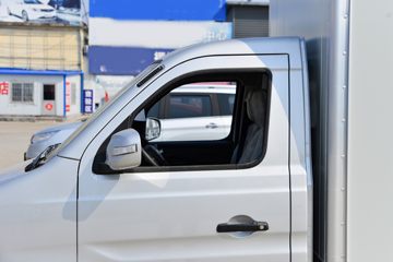 Խ ±T3 PLUS 1.6L  122 3.04׵ʽ΢(SC5031XXYTMD6B1)ͼƬ