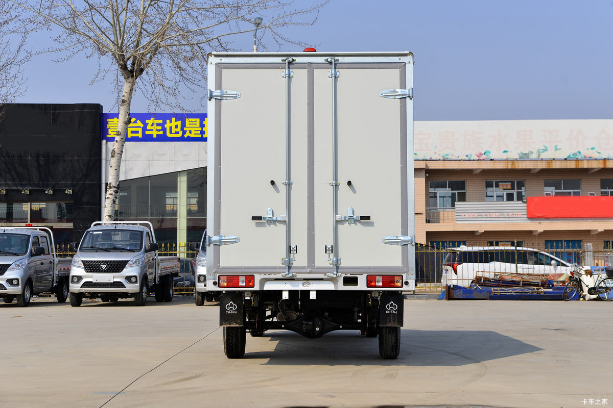 Խ ±T3 PLUS 1.6L  122 3.04׵ʽ΢(SC5031XXYTMD6B1)                                                