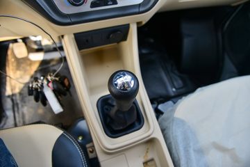 Խ ±T3 PLUS 1.6L  122 3.04׵ʽ΢(SC5031XXYTMD6B1)ͼƬ