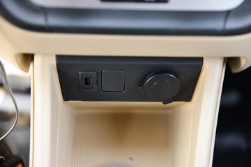Խ ±T3 PLUS 1.6L  122 3.04׵ʽ΢(SC5031XXYTMD6B1)ͼƬ