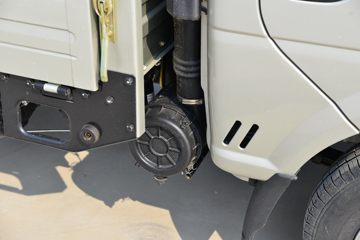 ����;�� T5 1.6L 105���� CNG 3.965�׵�������С��(EQ1031S16NC)ͼƬ