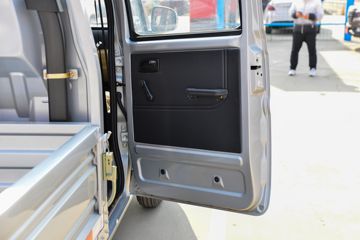 ������Խ��X1 1.6L 122���� ���� 2.2��˫������С��(�尲��������)(������)ͼƬ