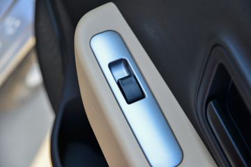 ������Խ �±�T3 PLUS �콢�� 1.6L ���� 122���� 2.52��˫������΢��(�尲��������)(SC1031TFS6B1)ͼƬ