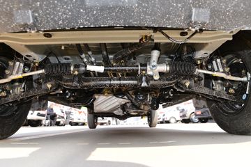 ������Խ �±�T3 PLUS �콢�� 1.6L ���� 122���� 2.52��˫������΢��(�尲��������)(SC1031TFS6B1)ͼƬ