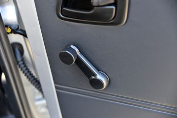 ������Խ �±�T3 PLUS �콢�� 1.6L ���� 122���� 2.52��˫������΢��(�尲��������)(SC1031TFS6B1)ͼƬ