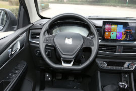 五十铃达咖TAGA H&nbsp;皮卡驾驶室                                               图片