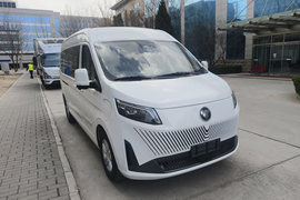 大V&nbsp;电动封闭厢货外观图片