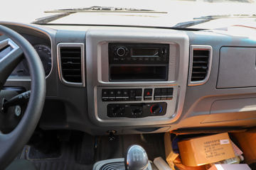 �й�����HOWO ����M 140���� 4.15�׵�����ʽ�ῨͼƬ