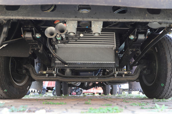 �������ж���տ����ͳ˧�ػ������۴���ͣ�����0.5��