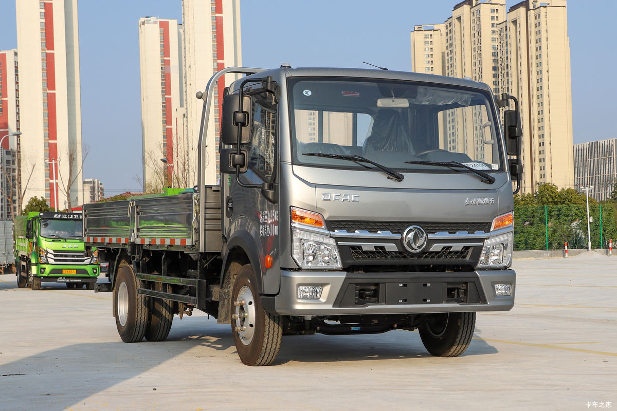 东风 福瑞卡F6 155马力 4.2米单排栏板轻卡