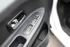 金杯 金海狮 2023款 旅行狮 150马力 2L 5/6座轻客