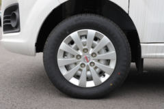 金杯 金海狮 2023款 旅行狮 150马力 2L 5/6座轻客