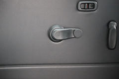 金杯 金海狮 2023款 旅行狮 150马力 2L 5/6座轻客