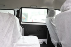 金杯 金海狮 2023款 旅行狮 150马力 2L 5/6座轻客