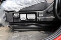 东风新疆 畅行X3 240马力 4X2 9.8米厢式载货车(DFV5183XXYGP6D2)