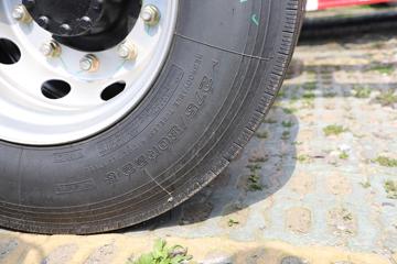 �����½� ����X3 240���� 4X2 9.8����ʽ�ػ���(DFV5183XXYGP6D2)ͼƬ