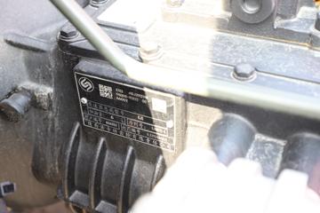 �����½� ����X3 240���� 4X2 9.8����ʽ�ػ���(DFV5183XXYGP6D2)ͼƬ