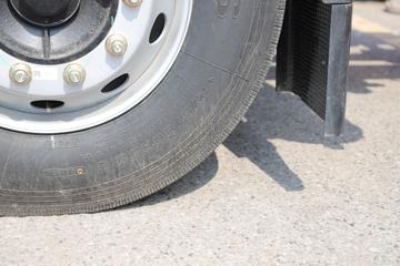 �����½� ����X3 240���� 4X2 9.8����ʽ�ػ���(DFV5183XXYGP6D2)ͼƬ