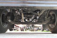 东风新疆 畅行X3 240马力 4X2 9.8米厢式载货车(DFV5183XXYGP6D2)