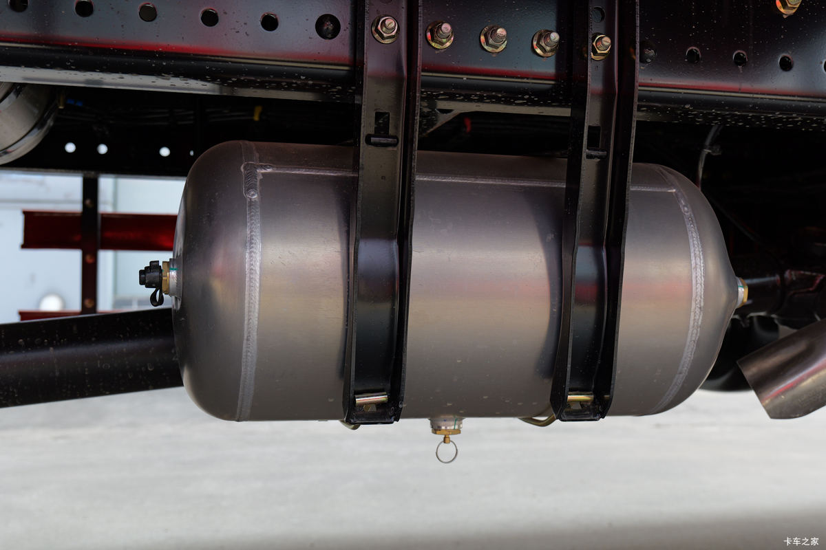 ó KR PLUS 2024ʰ 290 4X2 6.8ײդʽػ(߶˫)                                                