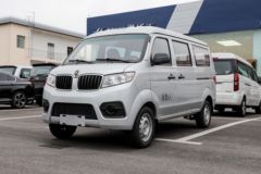 金杯 小海狮X30 2024款 冠军型 110马力 1.5L汽油 5/6/7座微面