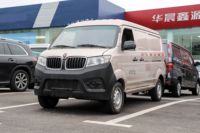 金杯 小海狮X30 2023款 超享型 102马力 1.5L汽油 2座封闭货车(无空调)